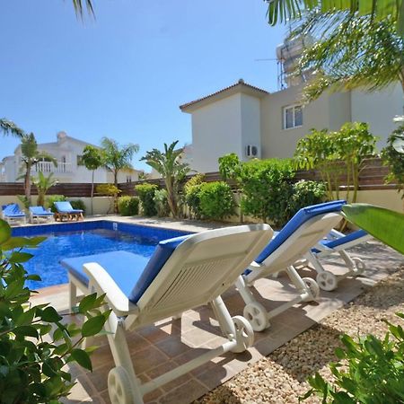 Villa Favor - 3 Bed With Pool Close To Nissi Beach Ajía Nápa Eksteriør bilde