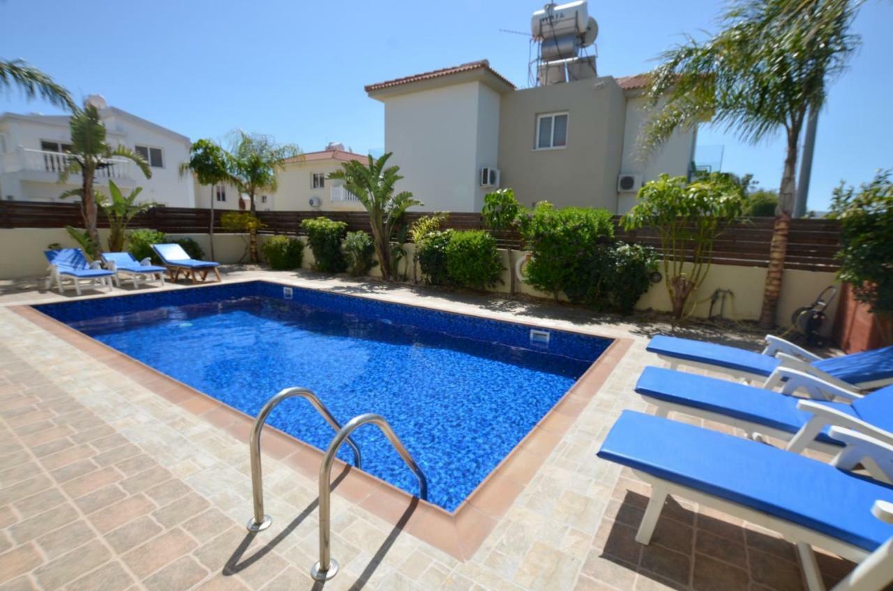Villa Favor - 3 Bed With Pool Close To Nissi Beach Ajía Nápa Eksteriør bilde